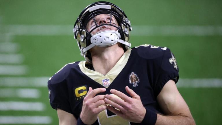 Pro Football Injuries of the Week: Nick Foles & Drew Brees