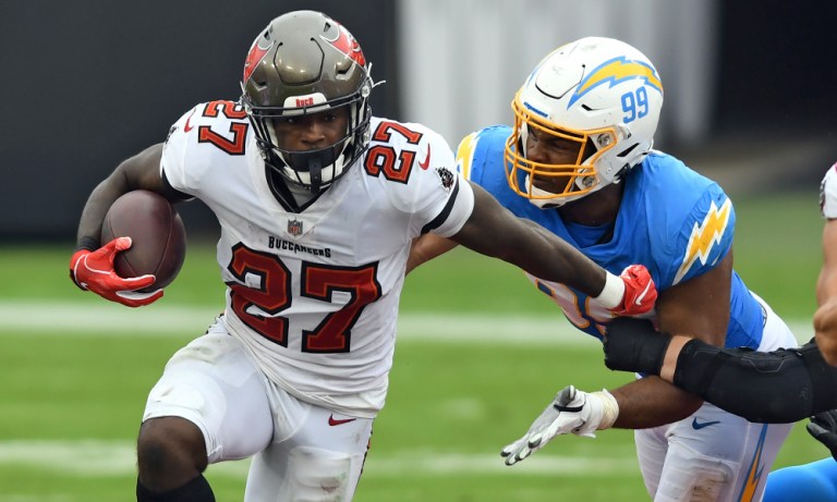 Bucs RB Ronald Jones II not expected to Play due to a Broken Finger