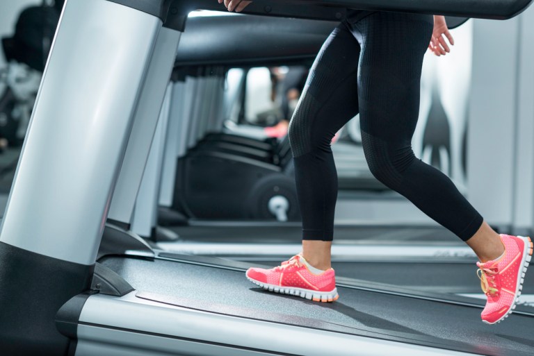 Incline Walking Calorie Burn: How to Calculate It Accurately