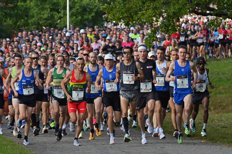Fall Marathon Training: Protecting Your Knees | Dr. Cole